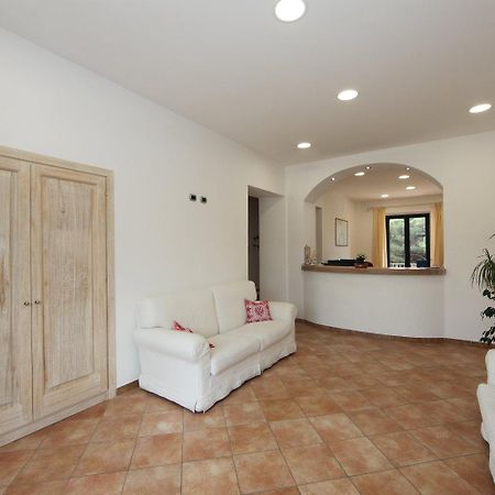 Guest House Villabianca Ла Мадалена Екстериор снимка