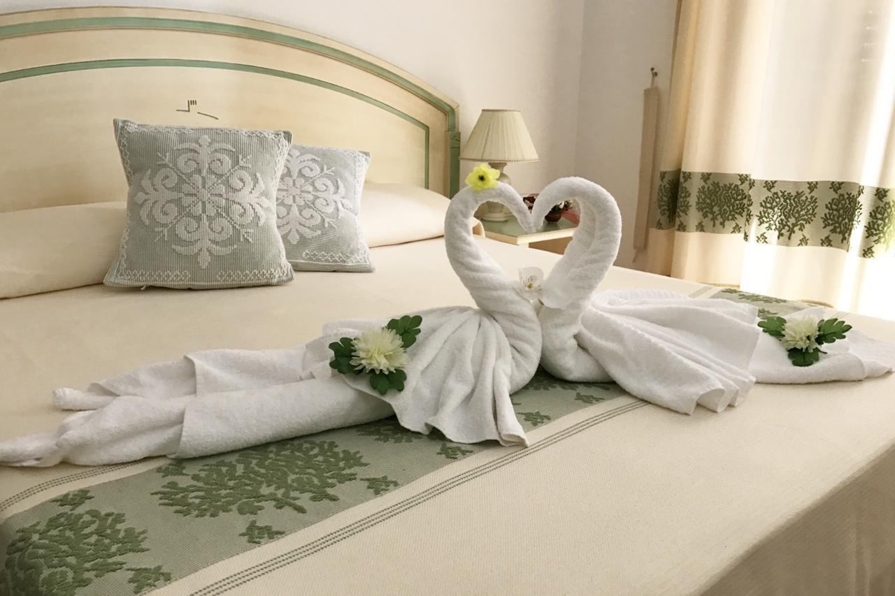 Guest House Villabianca Ла Мадалена Екстериор снимка