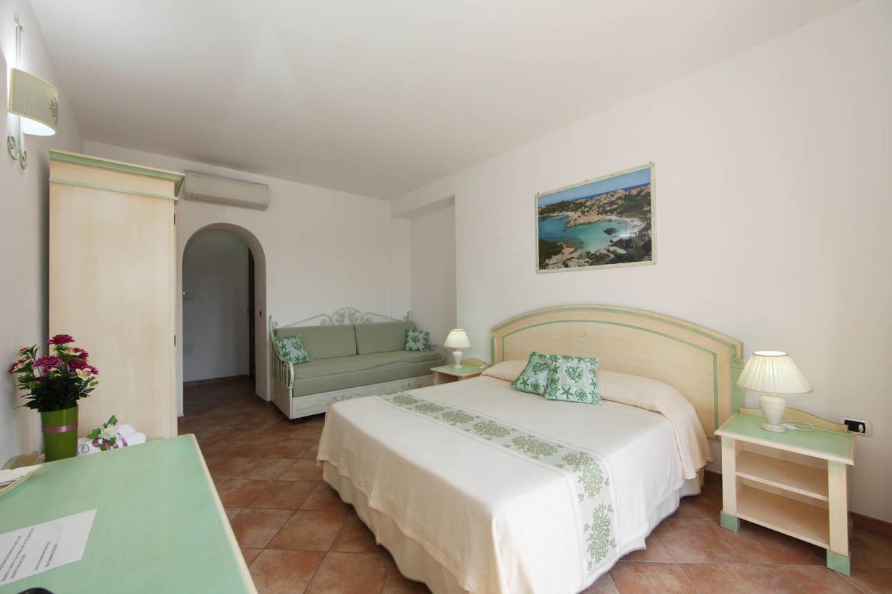 Guest House Villabianca Ла Мадалена Екстериор снимка